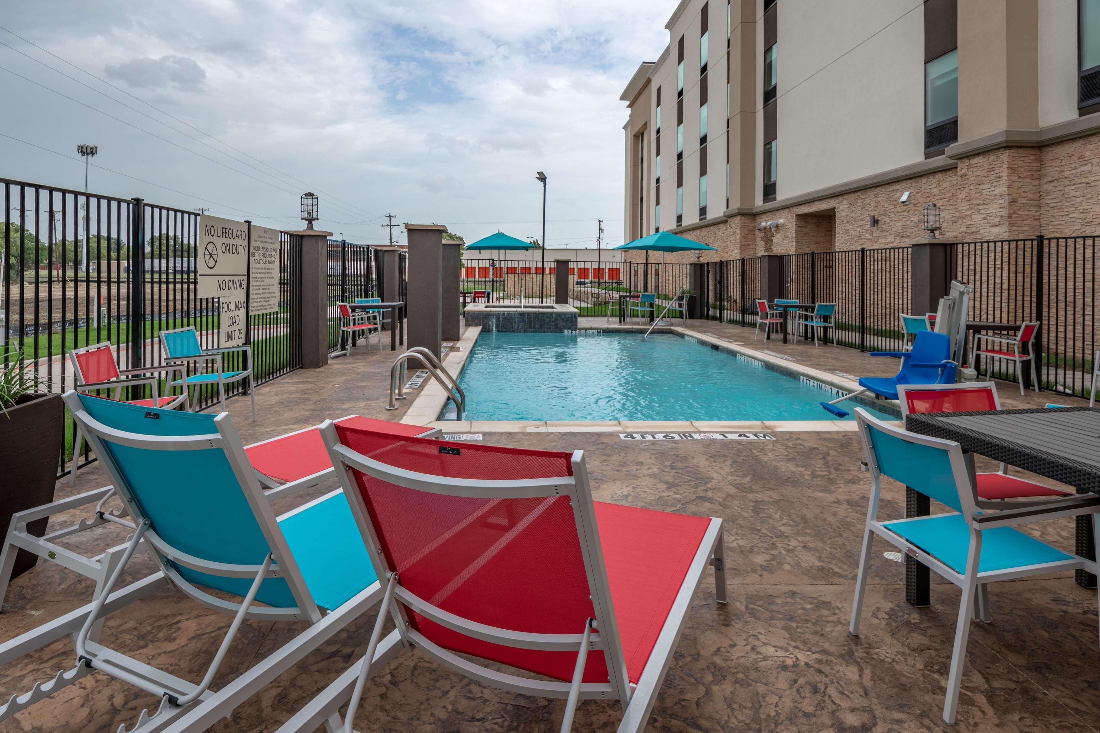 Hampton Inn&Suites Dallas/Plano Central Esterno foto