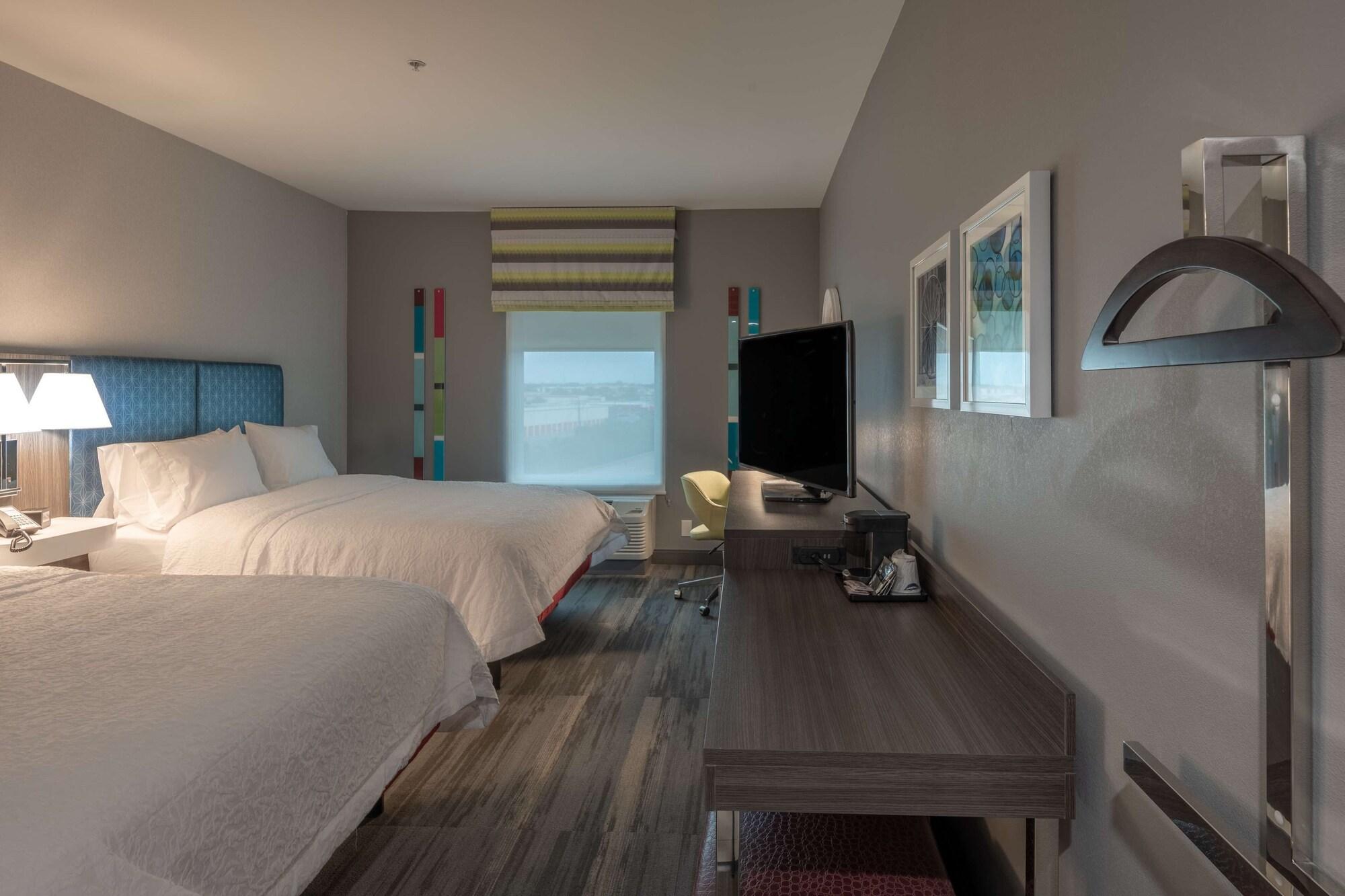 Hampton Inn&Suites Dallas/Plano Central Esterno foto